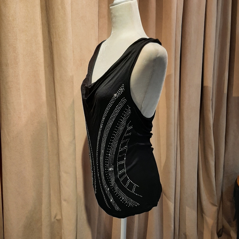 Threads studded tank top - Picture 2 of 6
